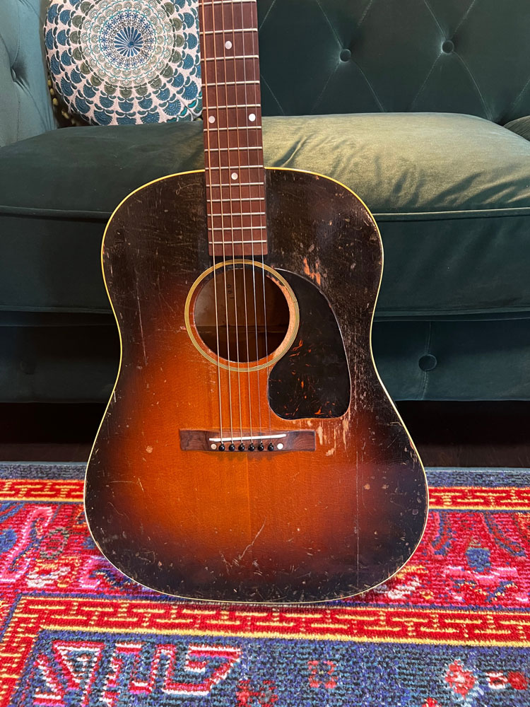 Gibson-J-45-Front