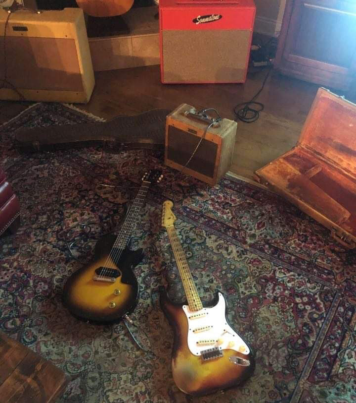 electric and acoustic vintage guitars for sale