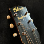 1943 Gibson Southern Jumbo peghead front