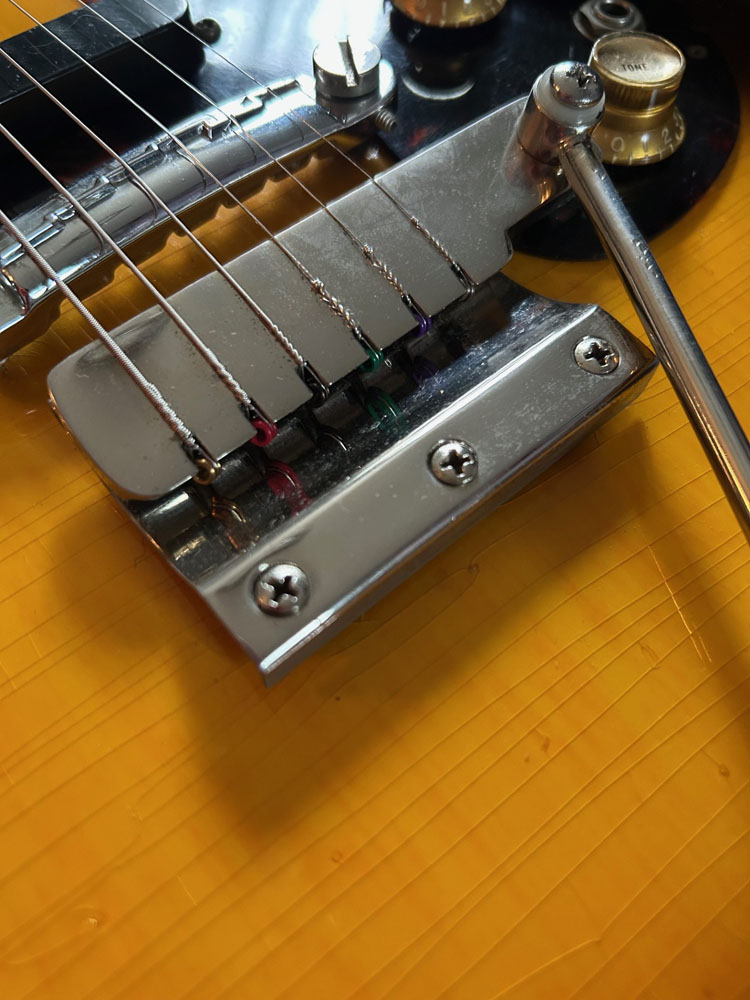 1965 Asymmetrical Cut Epiphone Olympic hardware