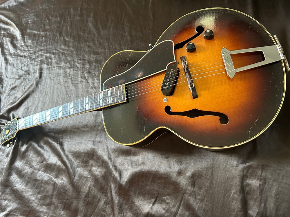 1941 Gibson ES-300