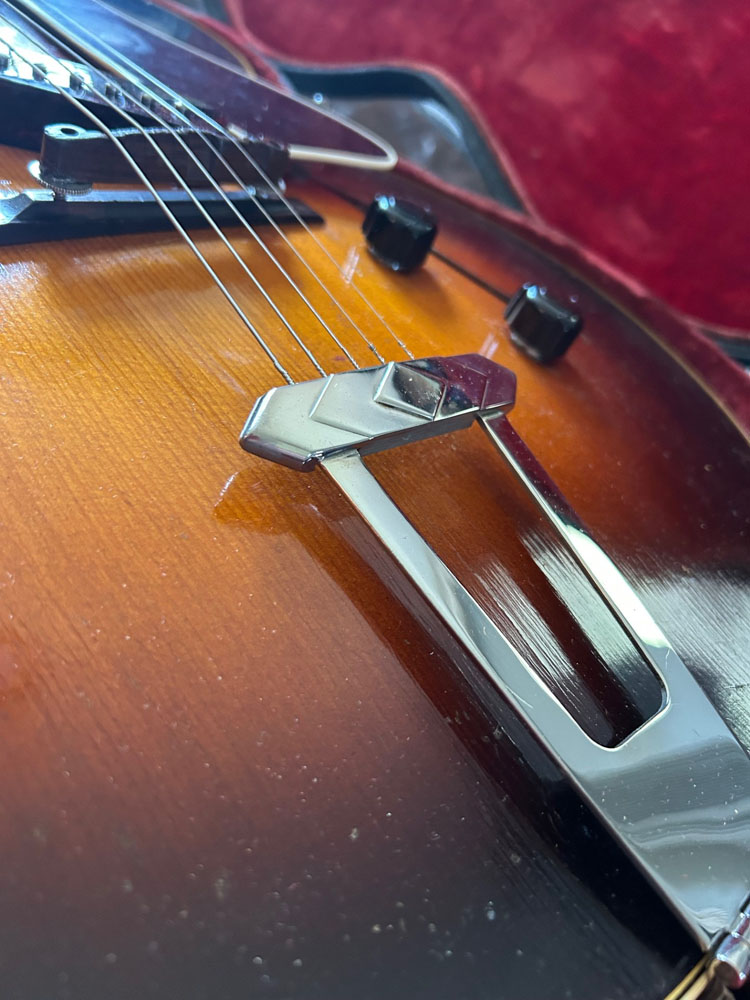 1941 Gibson ES-300