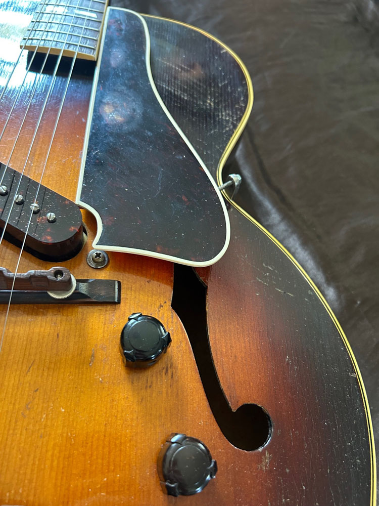1941 Gibson ES-300