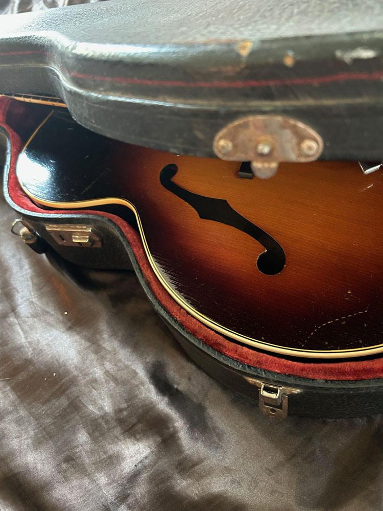 1941 Gibson ES-300