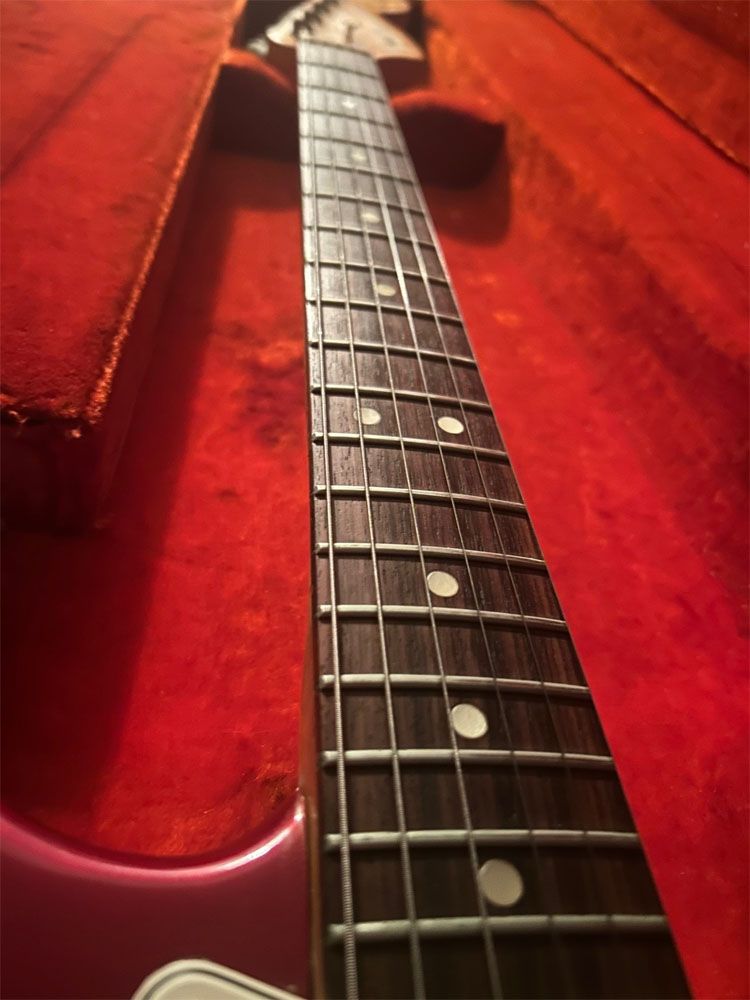 1966 Candy Apple Red Fender Stratocaster fingerboard