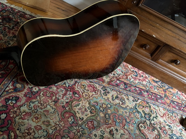 1934 Gibson Jumbo back